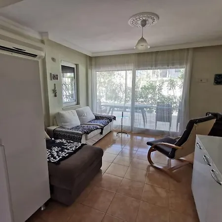 Cheerful 3 Bedroom Summer House 100m To The Beach. Tatil Evi *