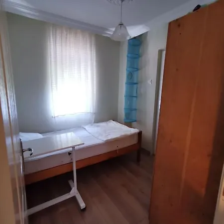 Cheerful 3 Bedroom Summer House 100m To The Beach. Semesterbostad
